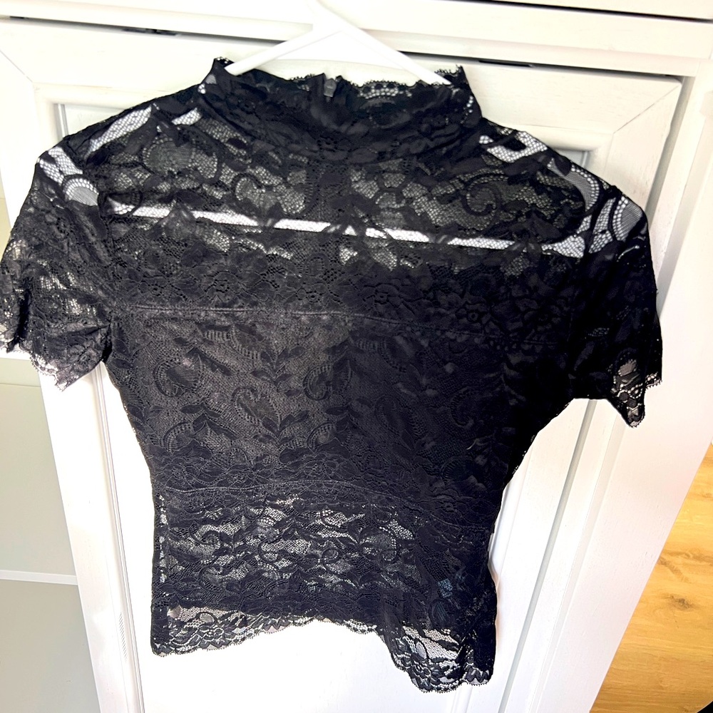 Guess top